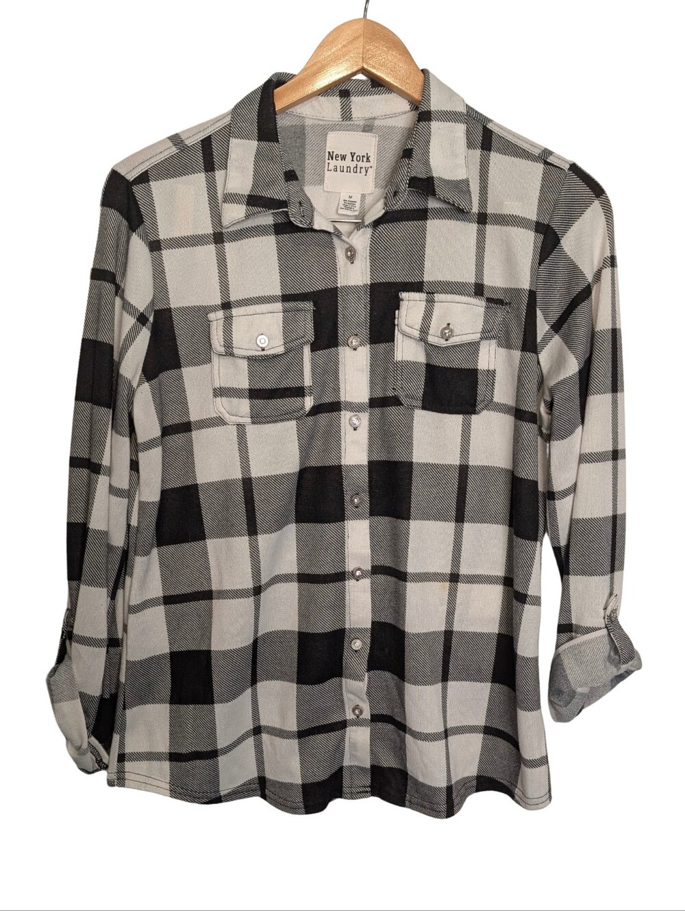 New York Laundry Bling Button Down Plaid Shirt. Size Medium
